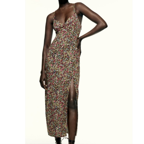 Zara Dresses & Skirts - Zara Mini Floral Print Dress NEW